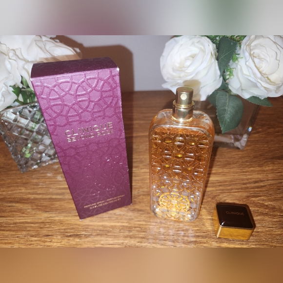 Beyond Rose by Clinique Perfume Spray; 100ml / 3.4 fl.oz.; 99.5% Full - Picture 15 of 16